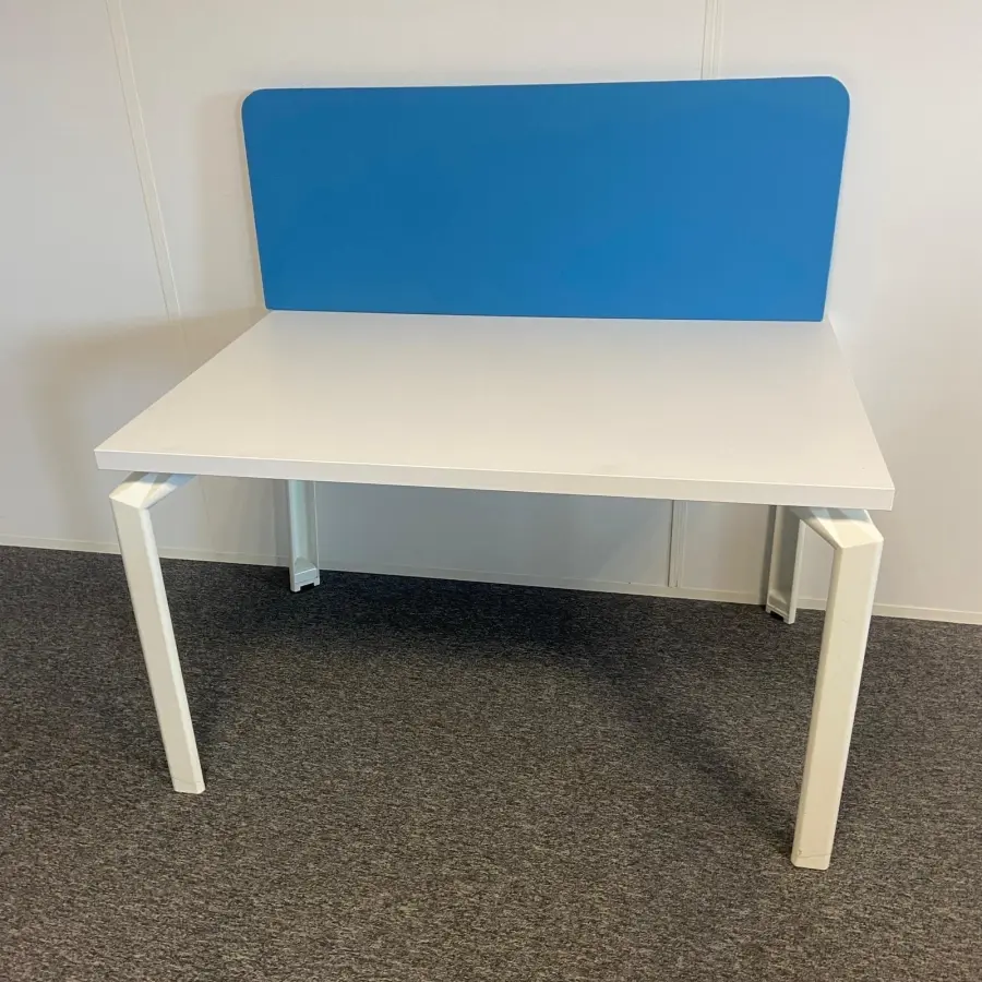 Bureau blanc Haworth 120x80cm