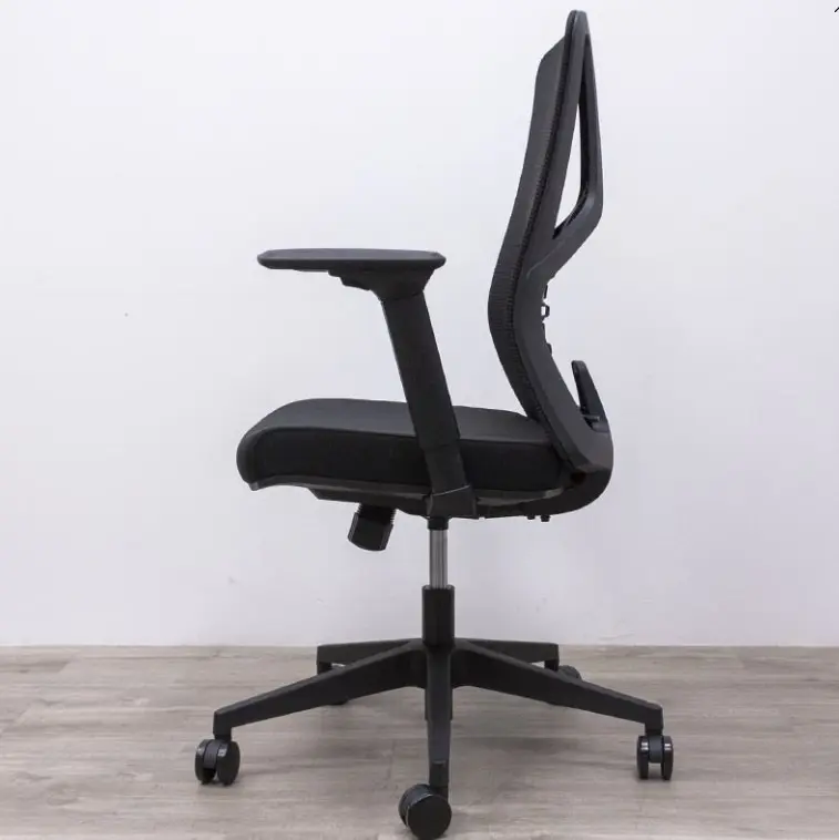 Fauteuil de bureau noir modèle VALENCE, dossier résille