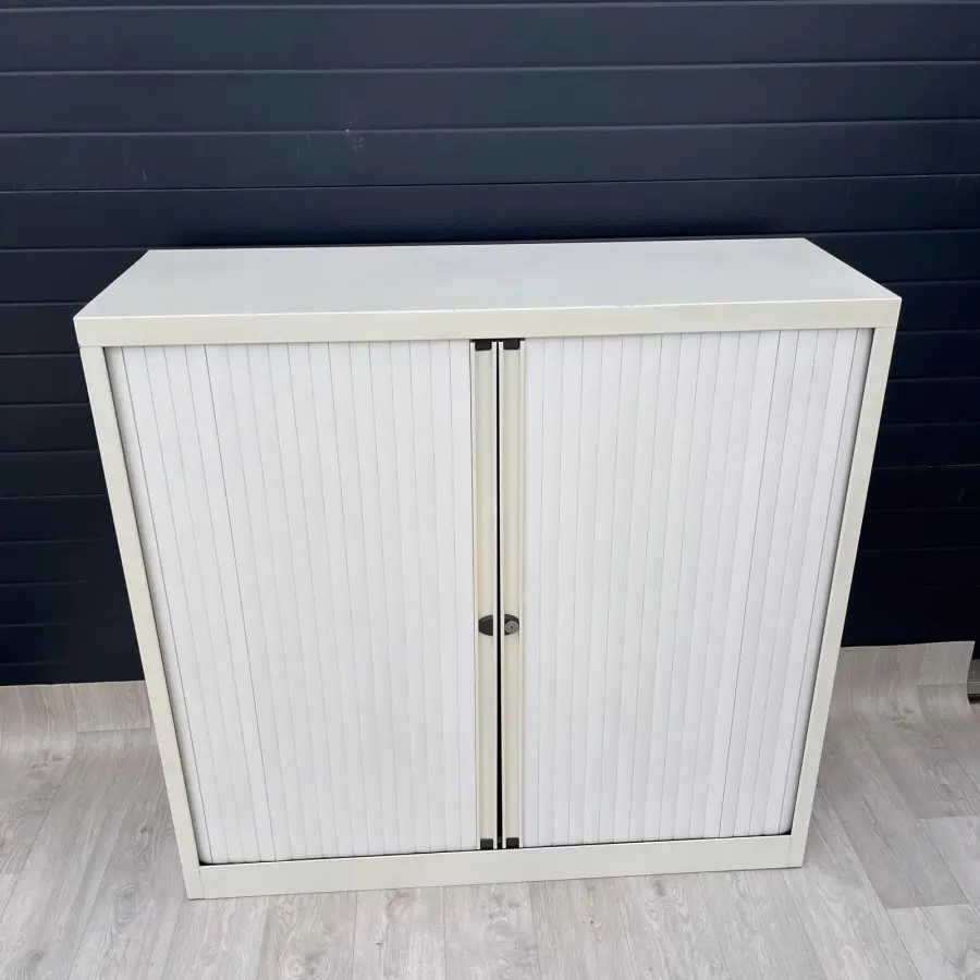 Armoire basse blanche - Avec clé